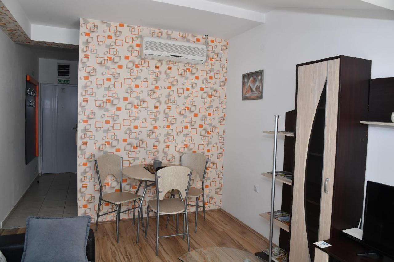 Stan Na Dan Apartment Nis Luaran gambar