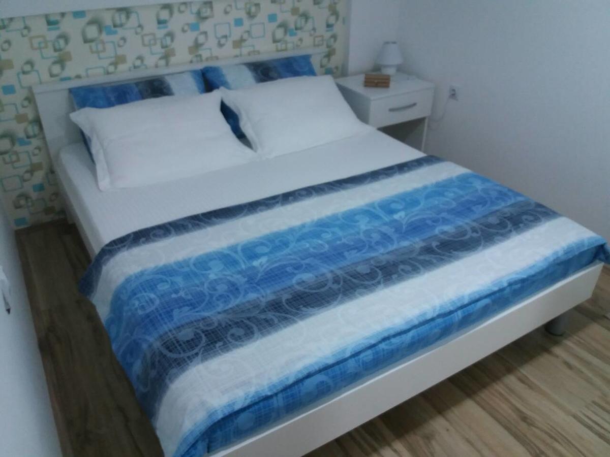 Stan Na Dan Apartment Nis Luaran gambar